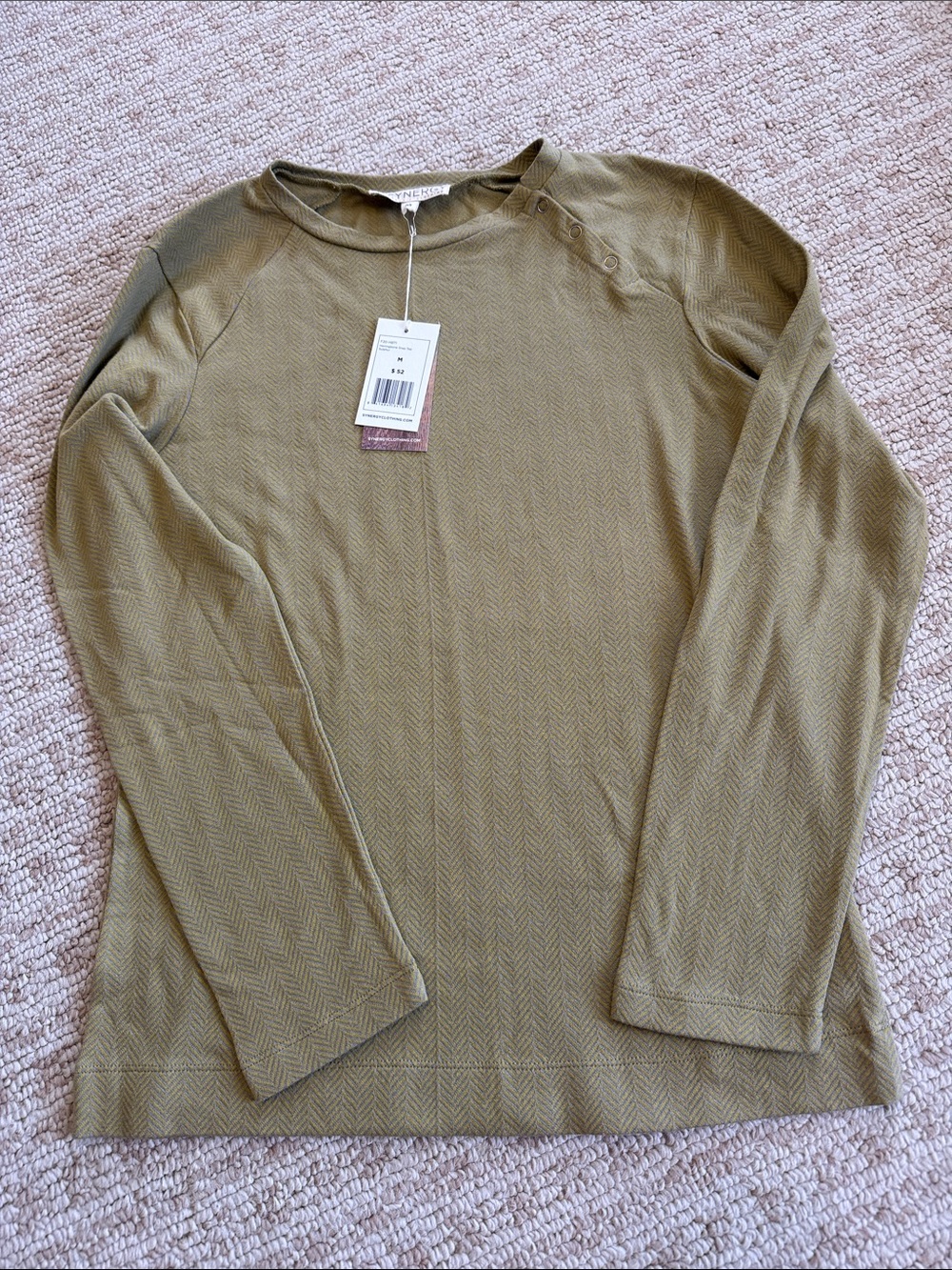 NWT Synergy Organic Clothing Snap top in Sulphur size M.